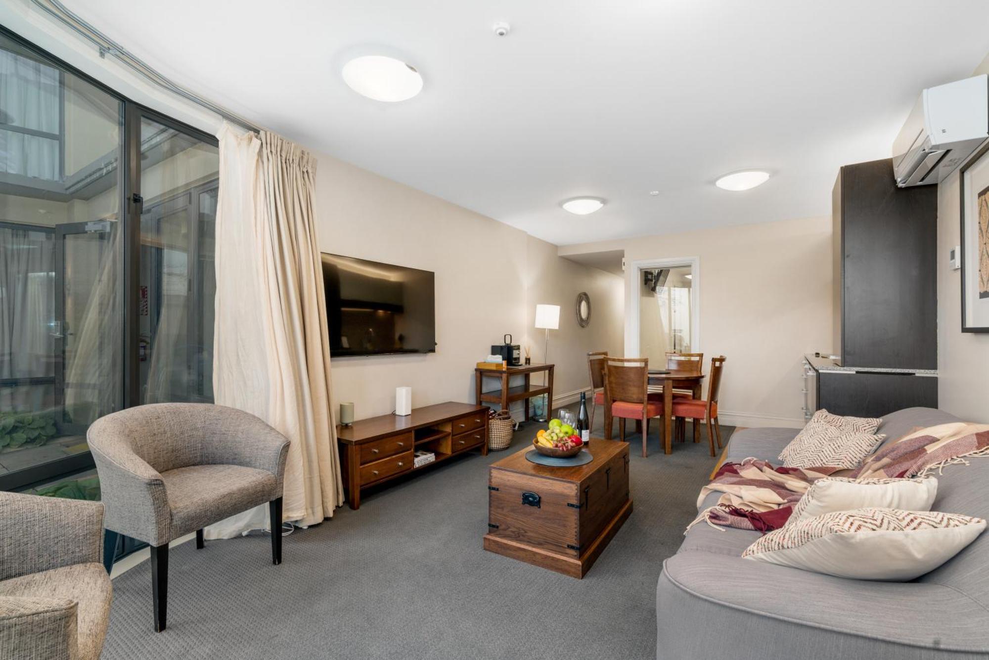 The Beacon - 2 Bedroom Town Center Apartment Queenstown Exterior photo